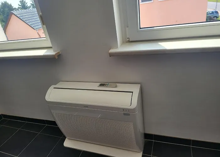 City Lounge An Der Feuerwache Mit Aussenbereich Mit Klimaanlage